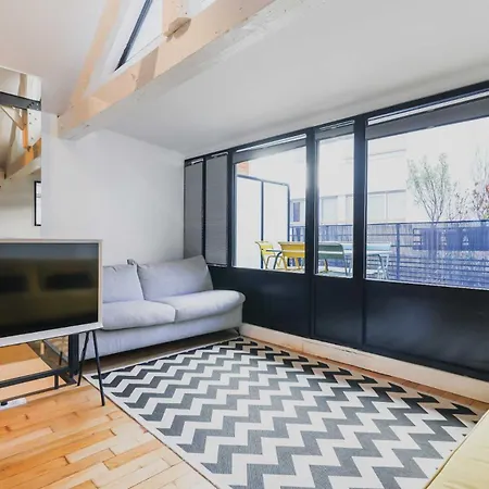 Maison Avec Terrasse - 2bdr - 6 Pers Apartment Paris