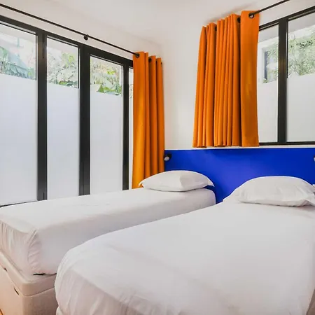 Maison Avec Terrasse - 2bdr - 6 Pers Апартаменты Париж